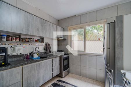 Casa de condomínio à venda com 240m², 4 quartos e 2 vagas Casa de condomínio à venda com 240m², 4 quartos e 2 vagasCozinha