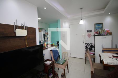 Sala de apartamento à venda com 2 quartos, 70m² em Parada de Lucas, Rio de Janeiro