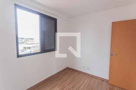 Quarto 2 de apartamento à venda com 3 quartos, 70m² em Esplanada, Belo Horizonte