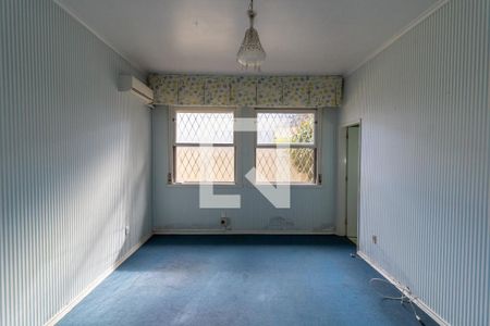 Casa à venda com 480m², 4 quartos e 2 vagas Casa à venda com 480m², 4 quartos e 2 vagasSuíte 1