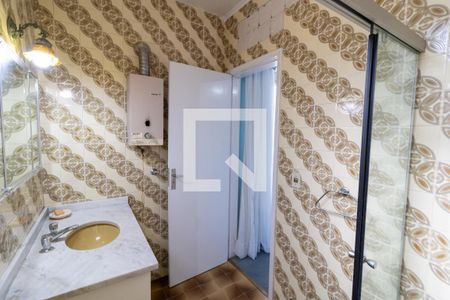 Casa à venda com 480m², 4 quartos e 2 vagas Casa à venda com 480m², 4 quartos e 2 vagasBanheiro da Suíte 2