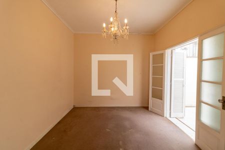 Casa à venda com 480m², 4 quartos e 2 vagas Casa à venda com 480m², 4 quartos e 2 vagasSala de Jantar