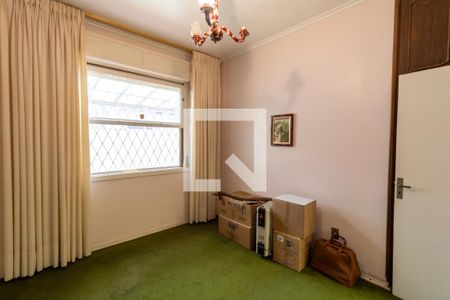 Casa à venda com 480m², 4 quartos e 2 vagas Casa à venda com 480m², 4 quartos e 2 vagasQuarto 1