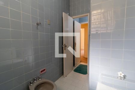 Casa à venda com 480m², 4 quartos e 2 vagas Casa à venda com 480m², 4 quartos e 2 vagasBanheiro