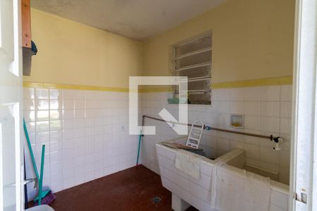 Casa à venda com 480m², 4 quartos e 2 vagas Casa à venda com 480m², 4 quartos e 2 vagasLavanderia