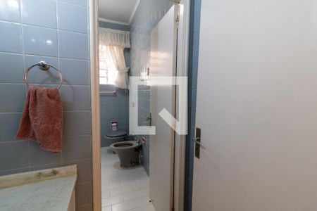 Casa à venda com 480m², 4 quartos e 2 vagas Casa à venda com 480m², 4 quartos e 2 vagasBanheiro