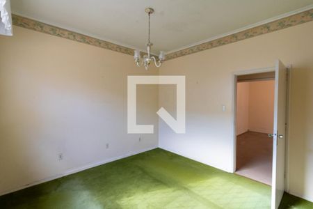 Casa à venda com 480m², 4 quartos e 2 vagas Casa à venda com 480m², 4 quartos e 2 vagasQuarto 2