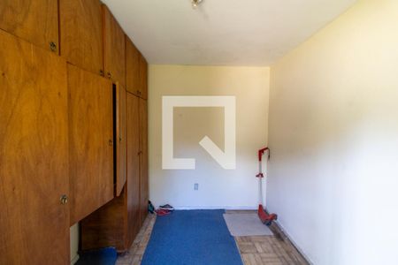 Casa à venda com 480m², 4 quartos e 2 vagas Casa à venda com 480m², 4 quartos e 2 vagasQuarto de Serviço