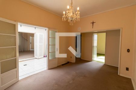 Casa à venda com 480m², 4 quartos e 2 vagas Casa à venda com 480m², 4 quartos e 2 vagasSala de Jantar