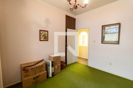 Casa à venda com 480m², 4 quartos e 2 vagas Casa à venda com 480m², 4 quartos e 2 vagasQuarto 1