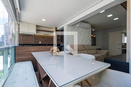 Varanda de apartamento para alugar com 2 quartos, 73m² em Pinheiros, São Paulo