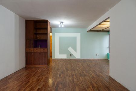 Sala de apartamento para alugar com 3 quartos, 140m² em Morro dos Ingleses, São Paulo