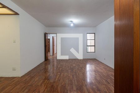 Sala de apartamento para alugar com 3 quartos, 140m² em Morro dos Ingleses, São Paulo