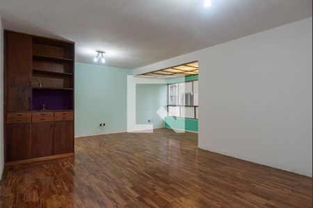 Sala de apartamento para alugar com 3 quartos, 140m² em Morro dos Ingleses, São Paulo