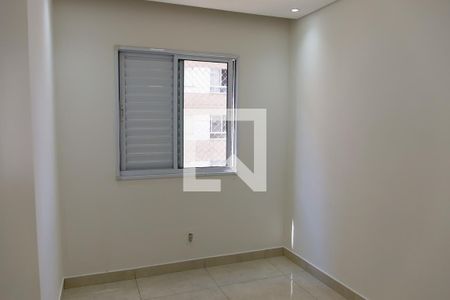 Quarto 2 de apartamento para alugar com 2 quartos, 47m² em Novo Osasco, Osasco