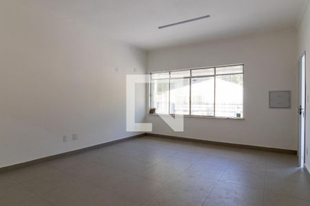 Sala de casa para alugar com 8 quartos, 200m² em Bosque, Campinas