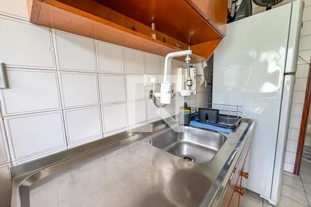 Apartamento à venda com 30m², 1 quarto e 1 vaga Apartamento à venda com 30m², 1 quarto e 1 vagaCozinha e Área de Serviço