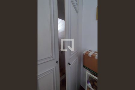 Apartamento à venda com 385m², 5 quartos e 3 vagas Apartamento à venda com 385m², 5 quartos e 3 vagasCorredor