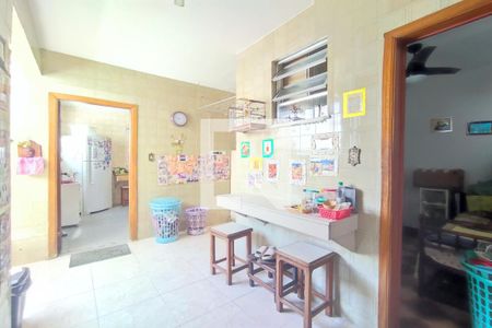 Apartamento à venda com 385m², 5 quartos e 3 vagas Apartamento à venda com 385m², 5 quartos e 3 vagasÁrea de Serviço