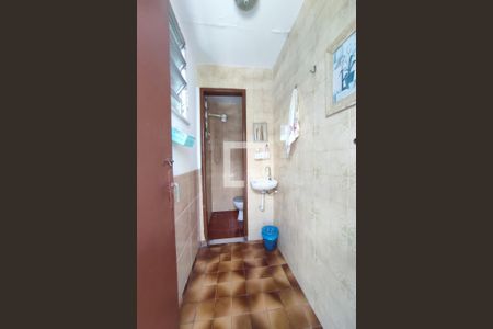 Apartamento à venda com 385m², 5 quartos e 3 vagas Apartamento à venda com 385m², 5 quartos e 3 vagasLavabo