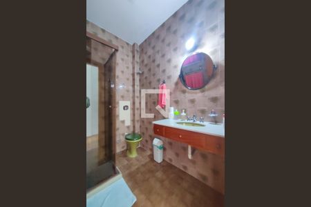 Apartamento à venda com 385m², 5 quartos e 3 vagas Apartamento à venda com 385m², 5 quartos e 3 vagasBanheiro 4