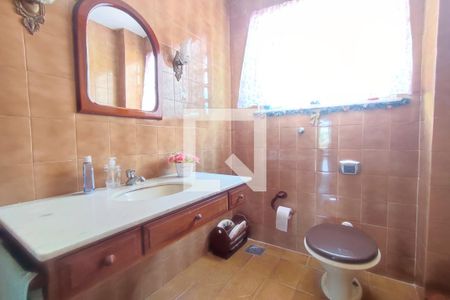 Apartamento à venda com 385m², 5 quartos e 3 vagas Apartamento à venda com 385m², 5 quartos e 3 vagasBanheiro 5