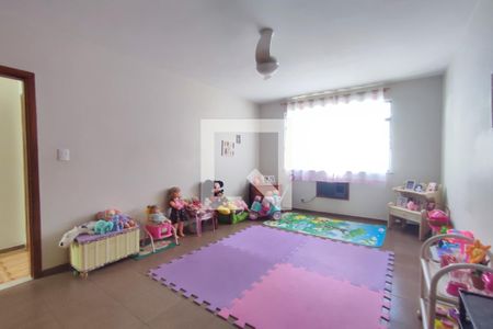 Apartamento à venda com 385m², 5 quartos e 3 vagas Apartamento à venda com 385m², 5 quartos e 3 vagasQuarto 3