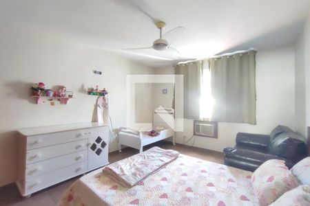 Apartamento à venda com 385m², 5 quartos e 3 vagas Apartamento à venda com 385m², 5 quartos e 3 vagasQuarto 2