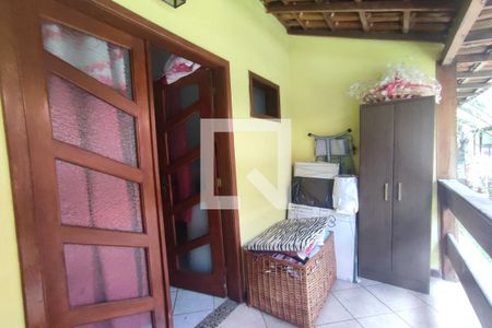 Casa de condomínio à venda com 120m², 4 quartos e 1 vaga Casa de condomínio à venda com 120m², 4 quartos e 1 vagaÁrea comum