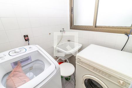 Apartamento à venda com 100m², 3 quartos e 2 vagas Apartamento à venda com 100m², 3 quartos e 2 vagasÁrea de Serviço