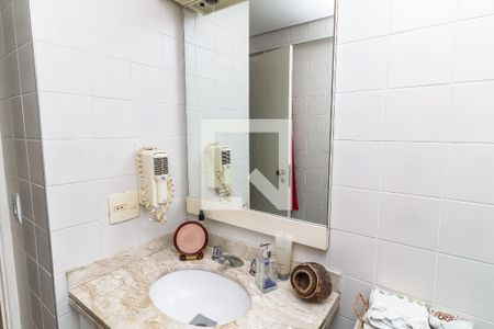 Apartamento à venda com 100m², 3 quartos e 2 vagas Apartamento à venda com 100m², 3 quartos e 2 vagasBanheiro
