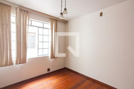 Quarto 01 de apartamento para alugar com 3 quartos, 100m² em Tabajaras, Uberlândia