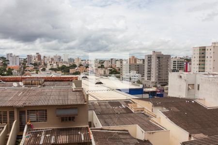 Sala Vista  de apartamento para alugar com 3 quartos, 100m² em Tabajaras, Uberlândia