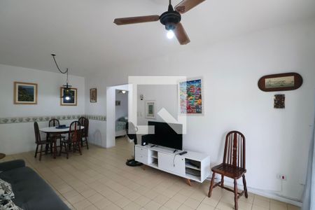 Sala de apartamento para alugar com 2 quartos, 90m² em Jardim Las Palmas, Guarujá