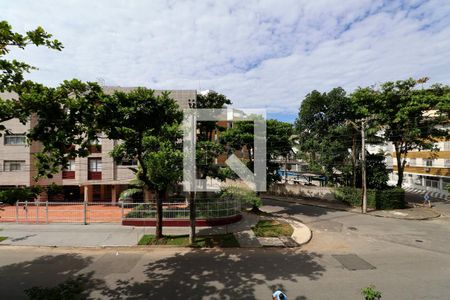 Vista de apartamento para alugar com 2 quartos, 90m² em Jardim Las Palmas, Guarujá