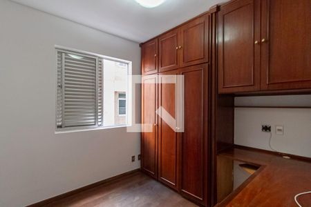 Quarto 1 de apartamento para alugar com 3 quartos, 130m² em Ouro Preto, Belo Horizonte