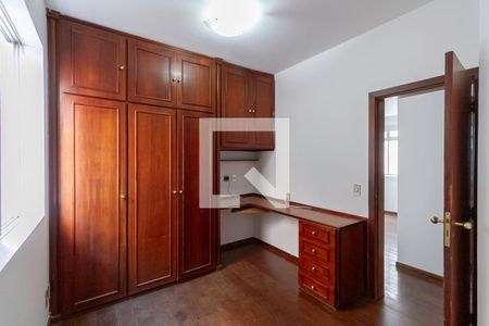 Quarto 1 de apartamento para alugar com 3 quartos, 130m² em Ouro Preto, Belo Horizonte