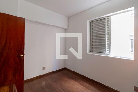 Quarto 1 de apartamento para alugar com 3 quartos, 130m² em Ouro Preto, Belo Horizonte