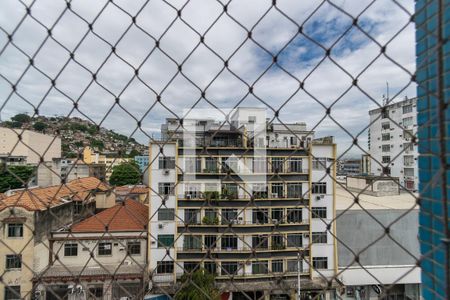 Vista do Quarto 1 de apartamento para alugar com 2 quartos, 70m² em Bonsucesso, Rio de Janeiro