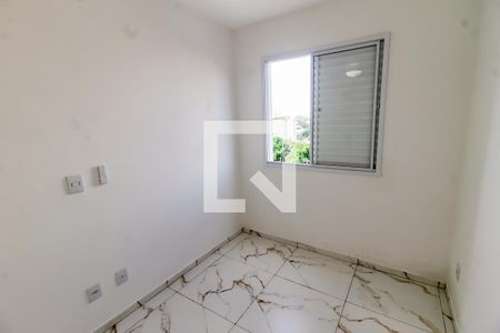 Quarto 1 de apartamento para alugar com 2 quartos, 47m² em Parque Assuncao, Taboão da Serra