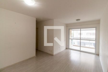 Sala de TV de apartamento à venda com 2 quartos, 69m² em Empresarial 18 do Forte, Barueri