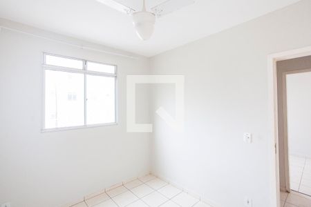 Quarto 1 de apartamento para alugar com 2 quartos, 45m² em Shopping Park, Uberlândia