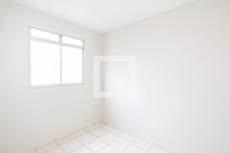 Quarto 2 de apartamento para alugar com 2 quartos, 45m² em Shopping Park, Uberlândia