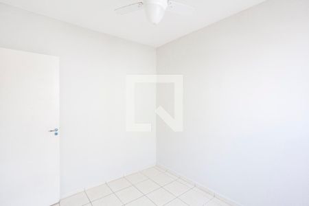 Quarto 1 de apartamento para alugar com 2 quartos, 45m² em Shopping Park, Uberlândia