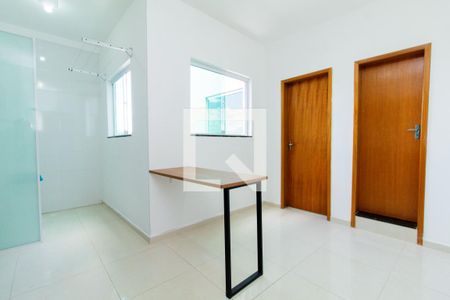 Sala e Cozinha de apartamento para alugar com 1 quarto, 35m² em Vila Esperança, São Paulo