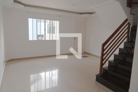 Sala de casa de condomínio à venda com 3 quartos, 83m² em Centro, Guarulhos