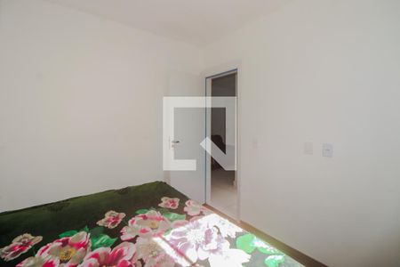 Quarto 1 de apartamento para alugar com 2 quartos, 40m² em Rubem Berta, Porto Alegre