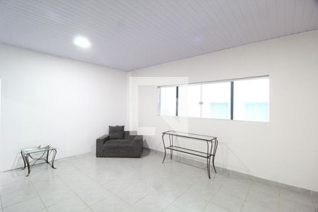 Sala de kitnet/studio para alugar com 1 quarto, 85m² em Santa Mônica, Uberlândia