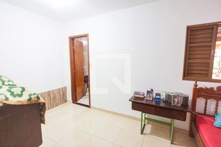 Suite de casa para alugar com 3 quartos, 210m² em Granada, Uberlândia