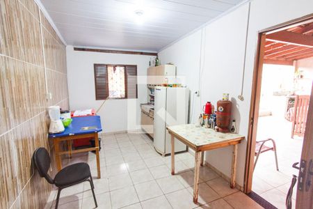 Suite de casa para alugar com 3 quartos, 210m² em Granada, Uberlândia